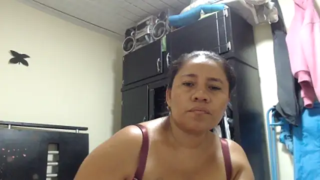 adrixxx38 webcam