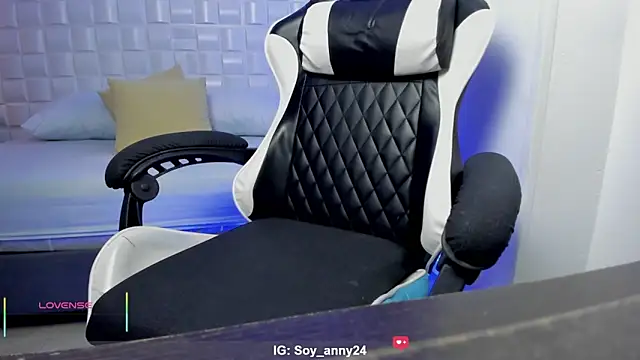 anny_rouse24 webcam