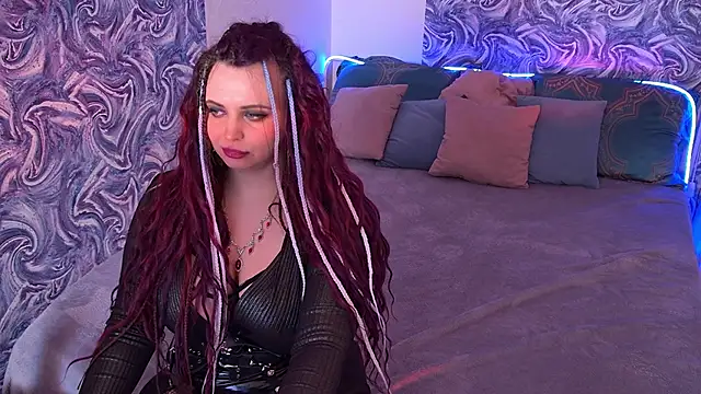 Miss_Maya_Mils webcam