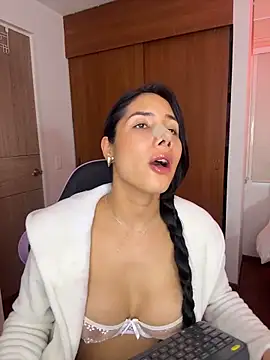 ArianaReynoldss webcam