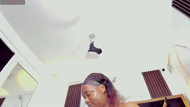 ebony_march webcam