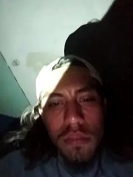 AlexAlejandro13 webcam