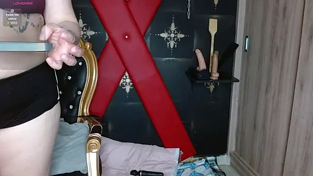 jolie_colette (F young) - Spanks tits x30 more bondage