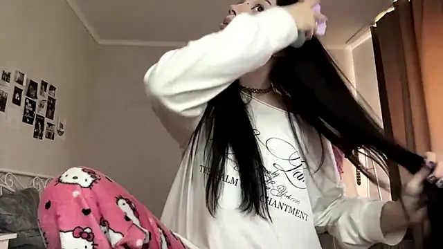 LouisePavlides webcam