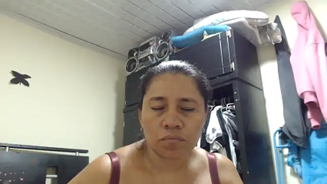 adrixxx38 webcam