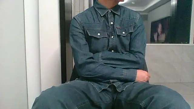 nole_china7 (Ask my age) - talk / fun / cum