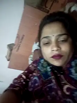 Trisha_71 webcam