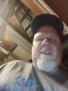 Reddog833 webcam