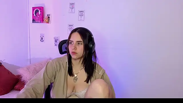 Emily_Lindey webcam