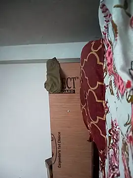 Trisha_71 webcam