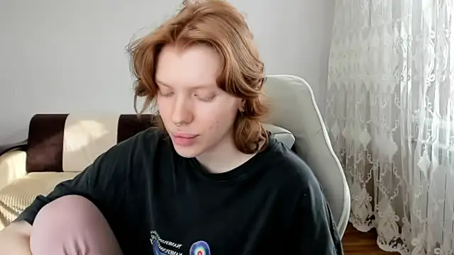 StellaDavis webcam