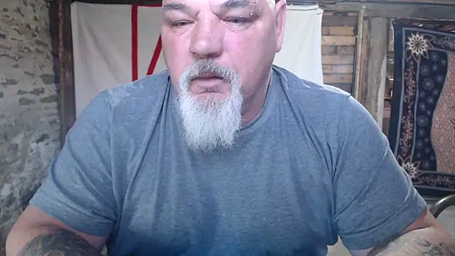 Newfiesausage1972 webcam