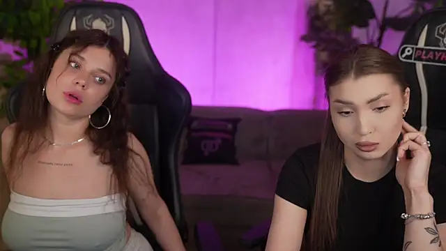 billie054 (Ask my age) - show tits
