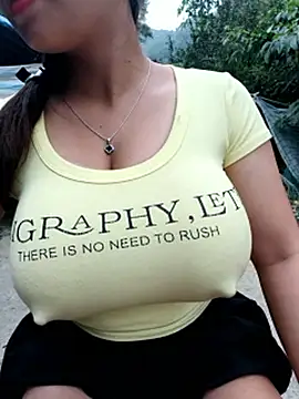 Rubyy_Nk webcam