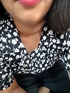 Sexy_Divya__ webcam