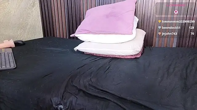 tanisha__lux webcam