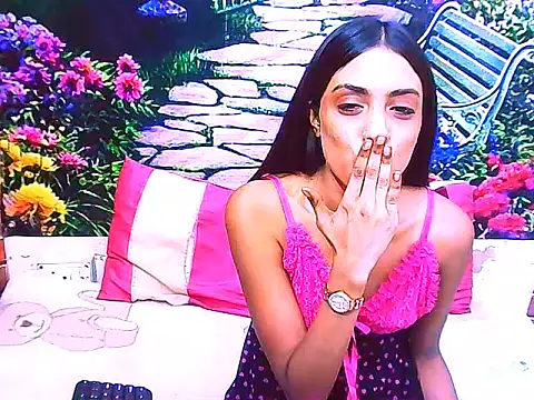 IndianPretty14u2Luv webcam