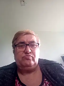 SusanStar874 webcam