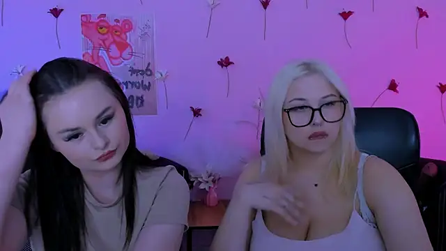 miss_courtney_ (G teen) - handbra