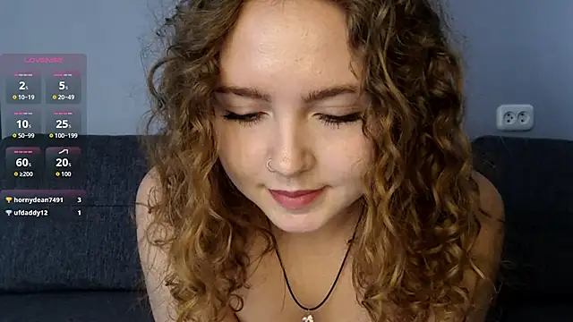 EmilyDeveyra webcam