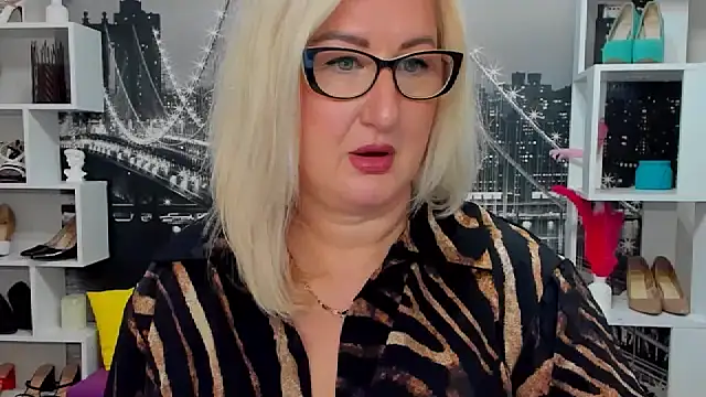 DianaFrances webcam