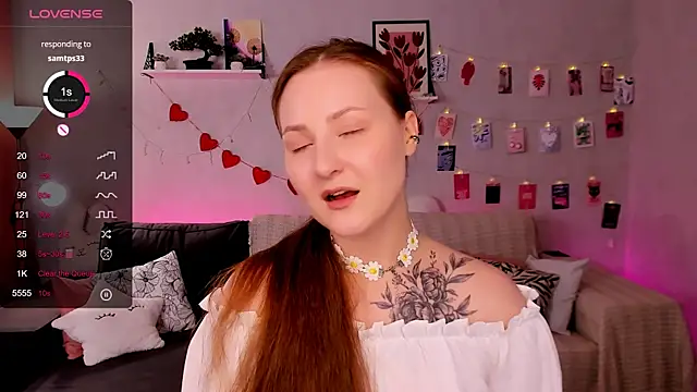 velvet_cherry_ webcam