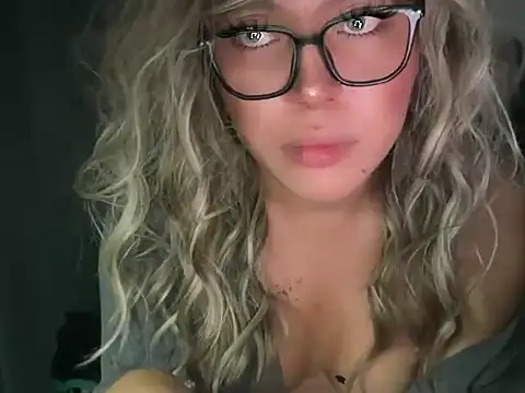 caligirlnikita webcam