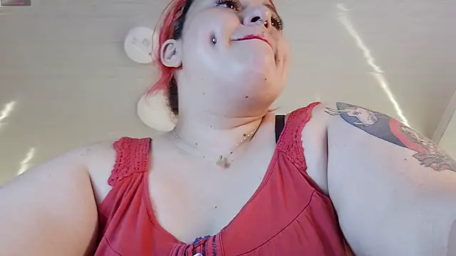 Witch_Scarlet webcam