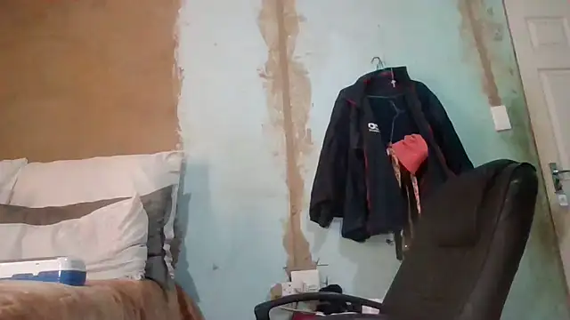 Nicky52 webcam