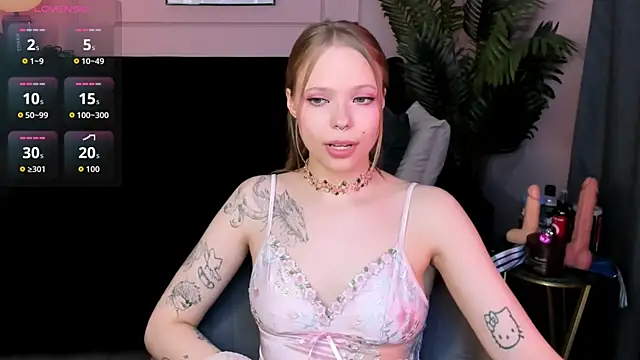 lucy_loy webcam