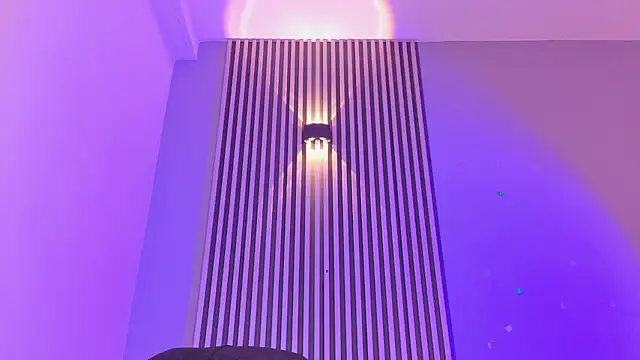 Anthonella_smiith webcam