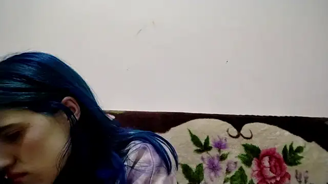 GrungyWhimsy webcam