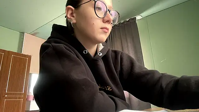 AdelleBaggenstoss webcam