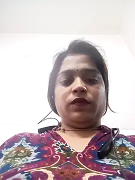 Trisha_71 webcam