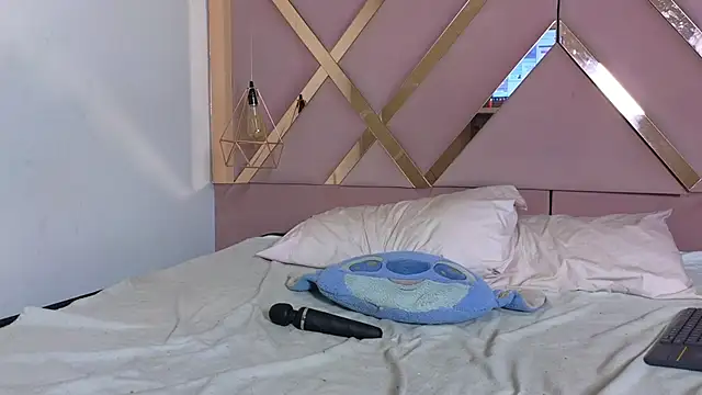 sophia_moo_ - Sophia_moo_'s free webcam - UK Sex Cams