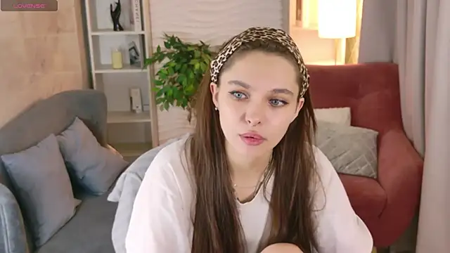 ChloeSunny webcam