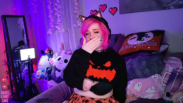 Angel-Lewd-Cake