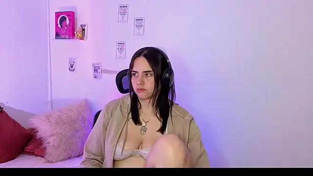 Emily_Lindey webcam