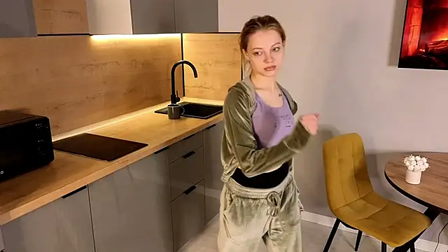 EmmaaMcDon webcam