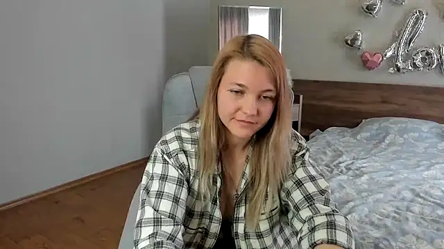 AnniShery webcam