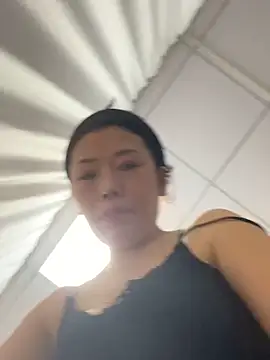 美女milkwine在线直播