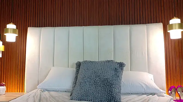 elsa_gb live sex cam