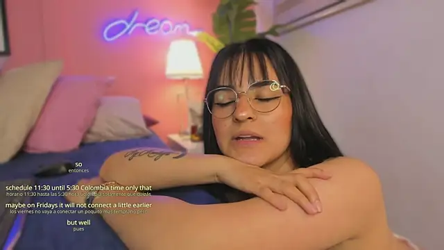 SoySaraa webcam