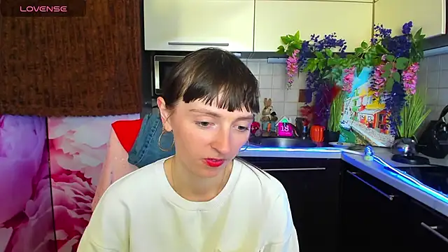 TayanaJons webcam