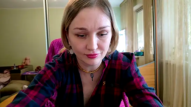 Hotty_Evochka webcam