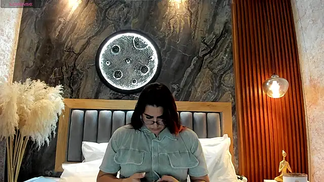 BellaPeers_ webcam