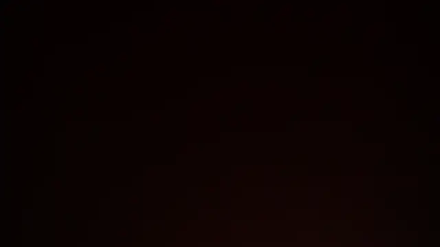 LauraWifeness webcam