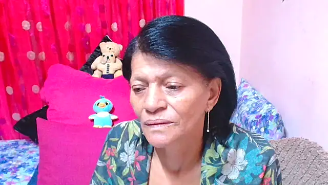 SLUTTYROXY webcam