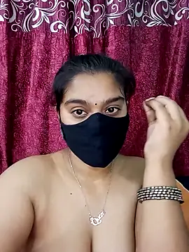 Webcam Model (Jasmine_jaaan)  is live.Free join now!