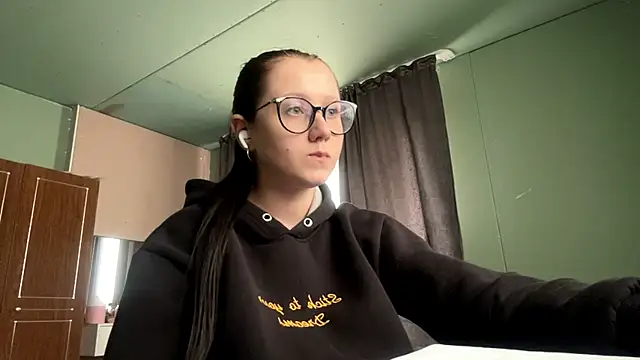 AdelleBaggenstoss webcam